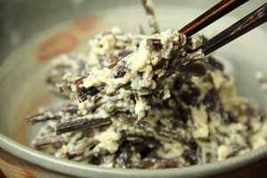 わらびの白和え